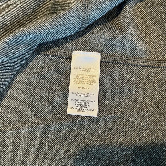 Vineyard Vines Performance 1/4 Zip - Gray Pullover - Men's Size M - Picture 11 of 11